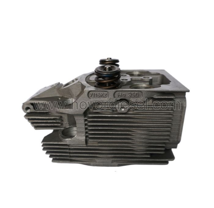 Deutz BFL913 Головка цилиндра 04233201 04232421